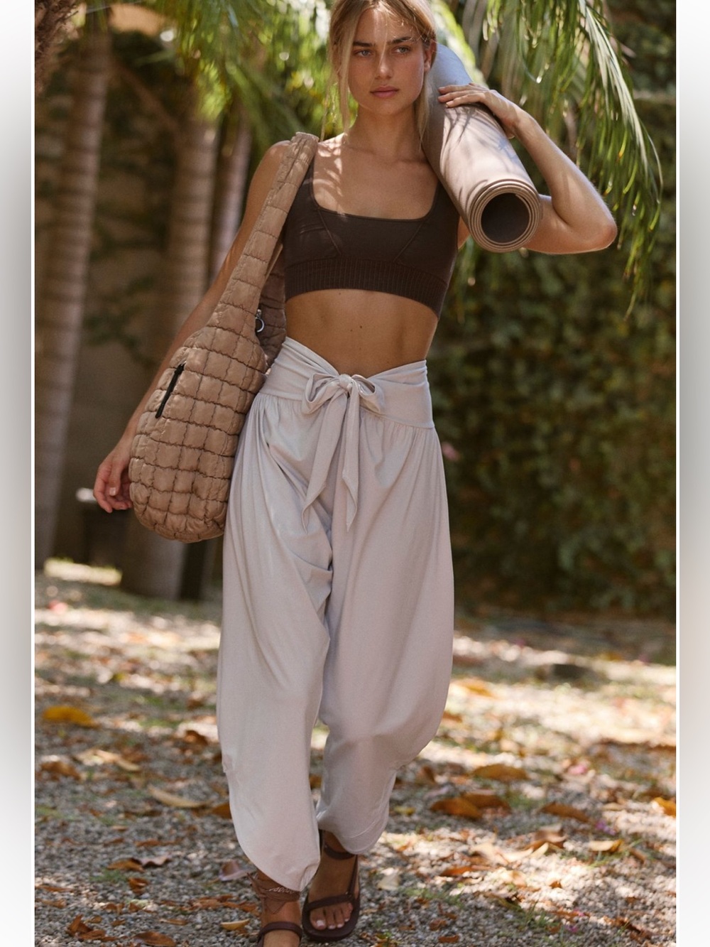 Free People Movement Retreat Yoga Pants. Medium. Colour Tofu